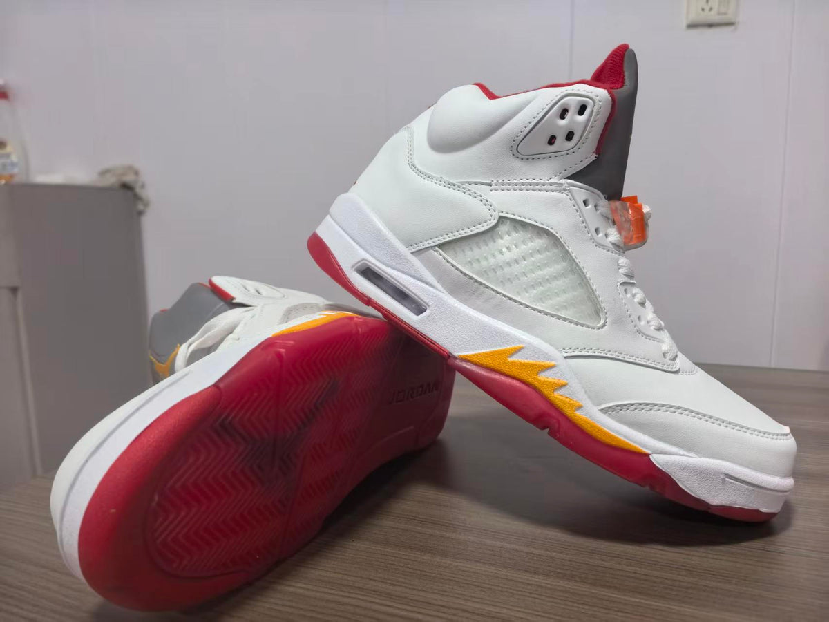 Nike Air Jordan 5 Retro 'Sunset' (W) IV5678-102