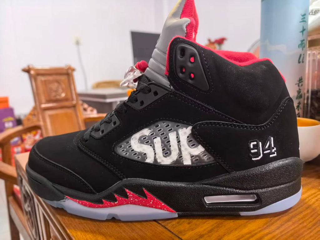 Air Jordan 5 Retro x Supreme 'Black'
