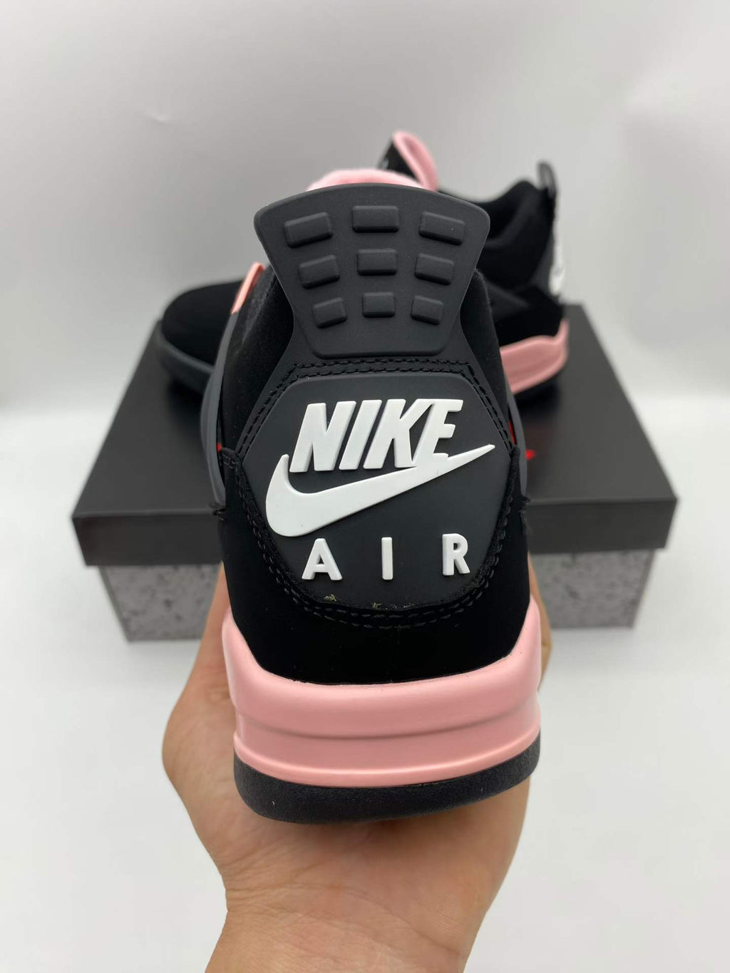 Air Jordan 4 Retro Rust Pink Thunder (2026) [HV0823-001]